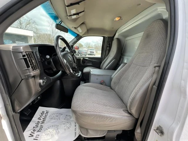 2015 Chevrolet Express - Image 12 of 14