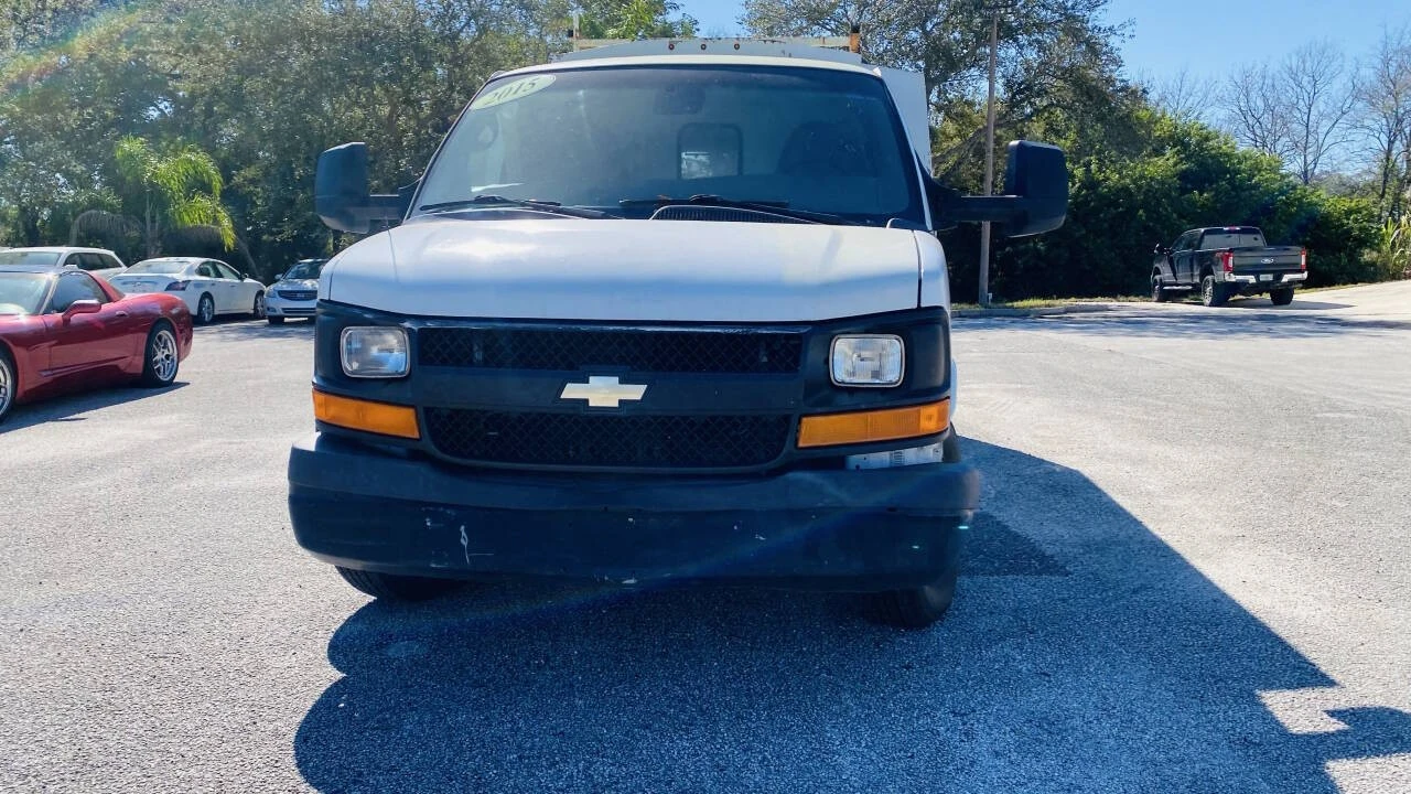 2015 Chevrolet Express - Image 20 of 21