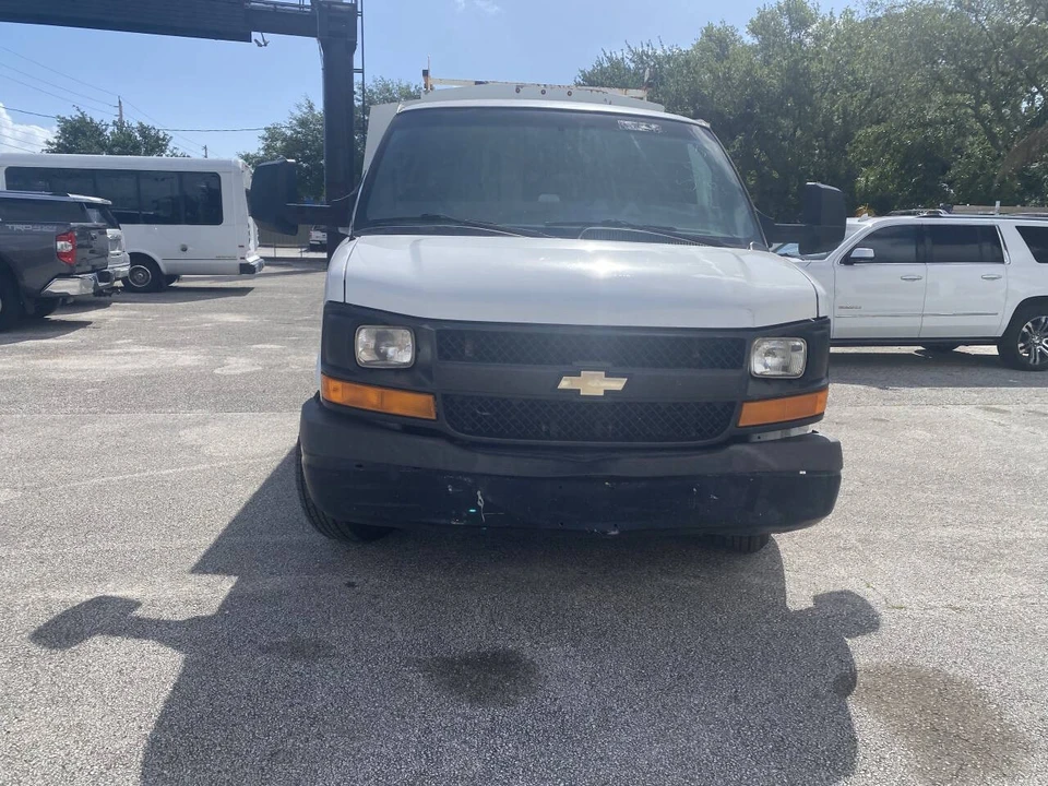 2015 Chevrolet Express - Image 3 of 21