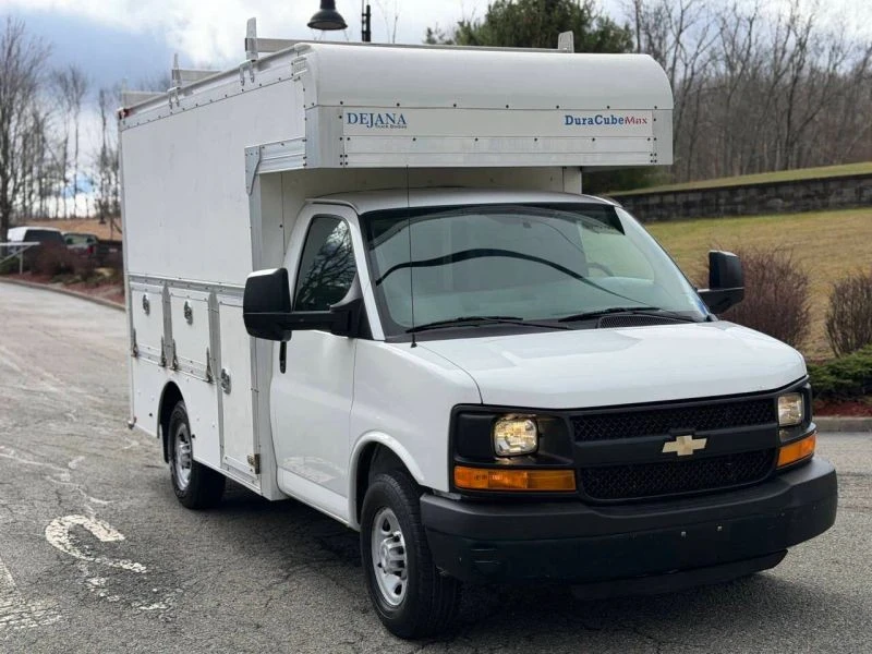 2015 Chevrolet Express - Image 4 of 12