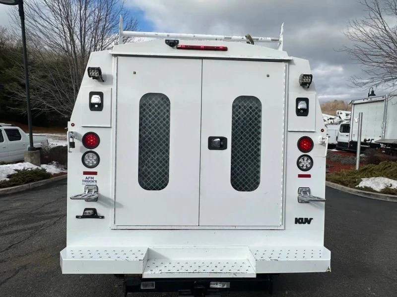 2015 Chevrolet Express - Image 7 of 12