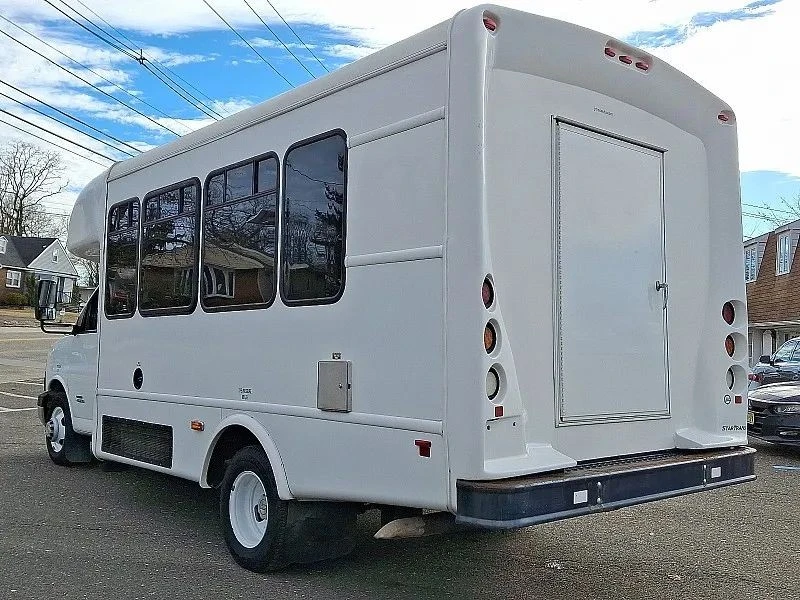 2015 Chevrolet Express - Image 4 of 12
