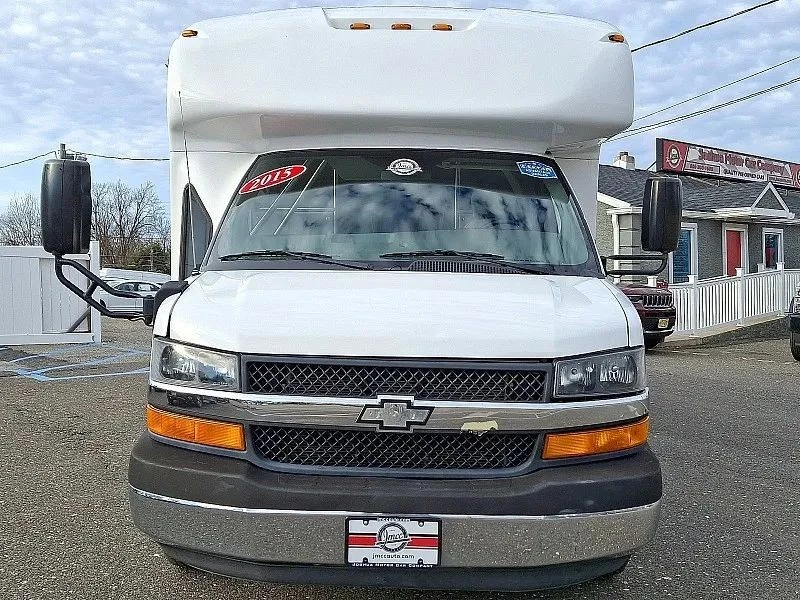 2015 Chevrolet Express - Image 2 of 12