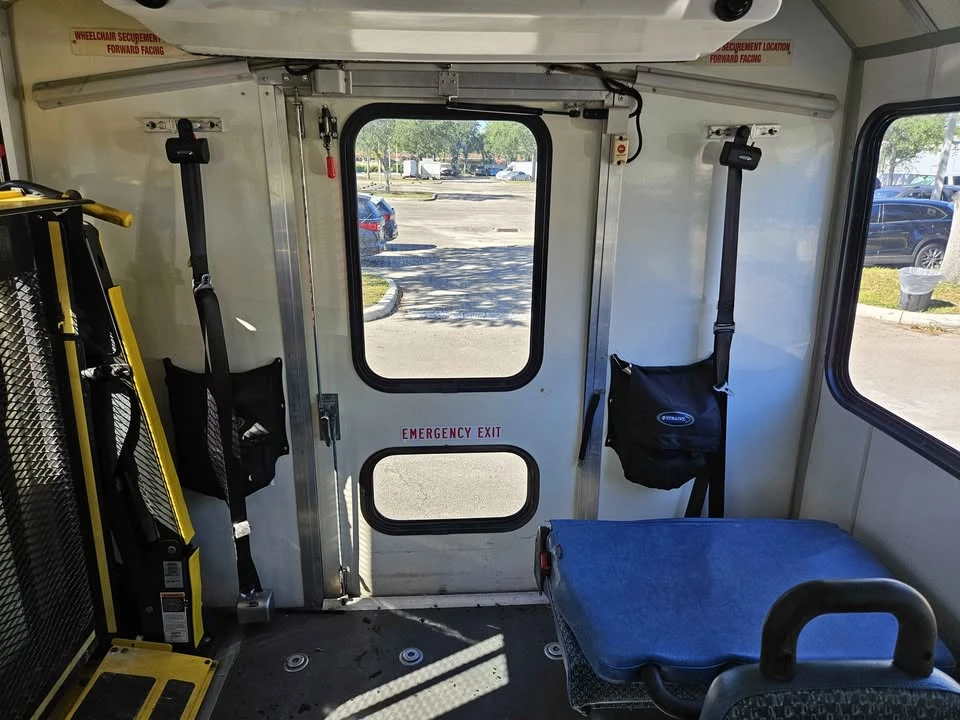 2015 Chevrolet G-Series Van - Image 8 of 8