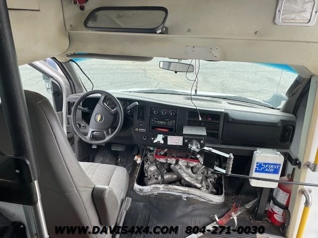 2015 Chevrolet Express - Image 12 of 12