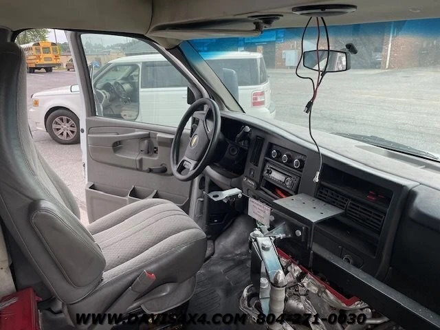 2015 Chevrolet Express - Image 3 of 12