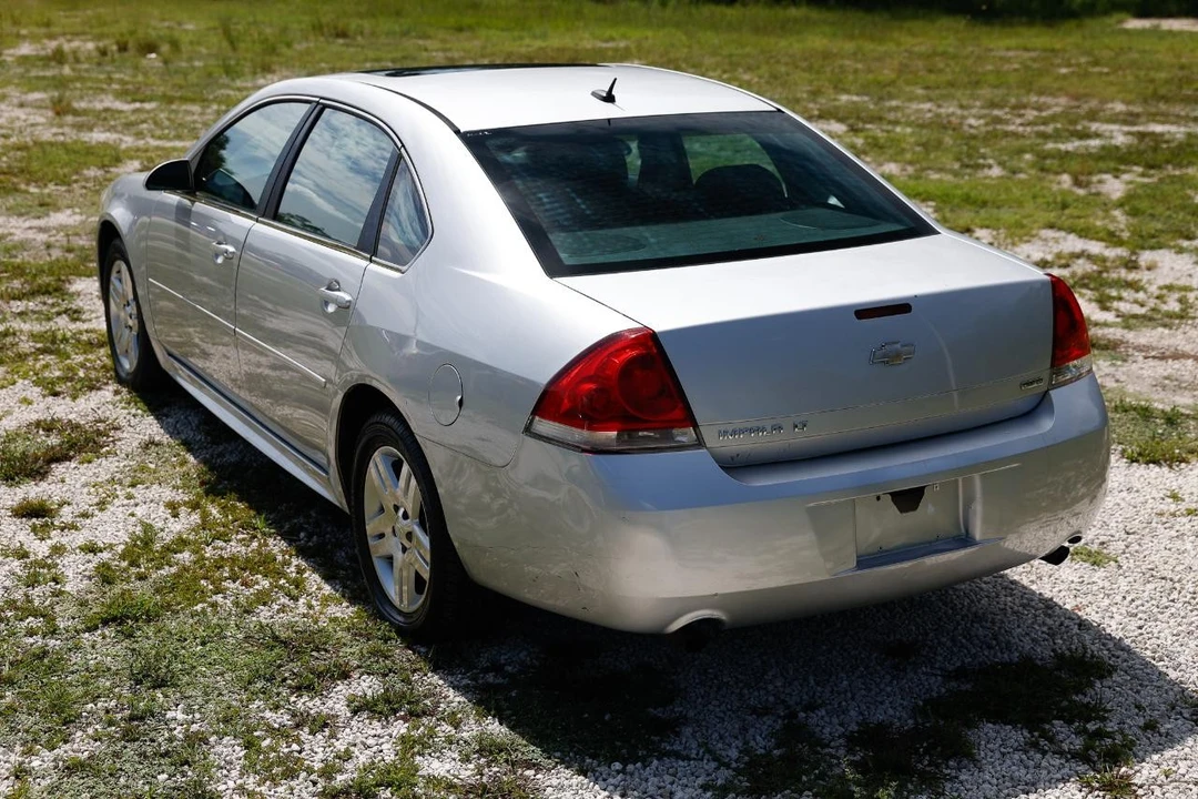 2015 Chevrolet Impala 9th Gen - Image 5 of 31