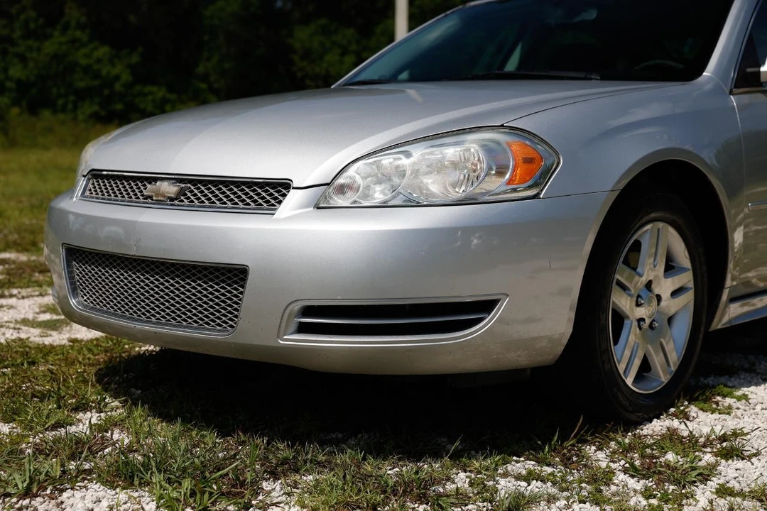 2015 Chevrolet Impala 9th Gen - Image 25 of 31