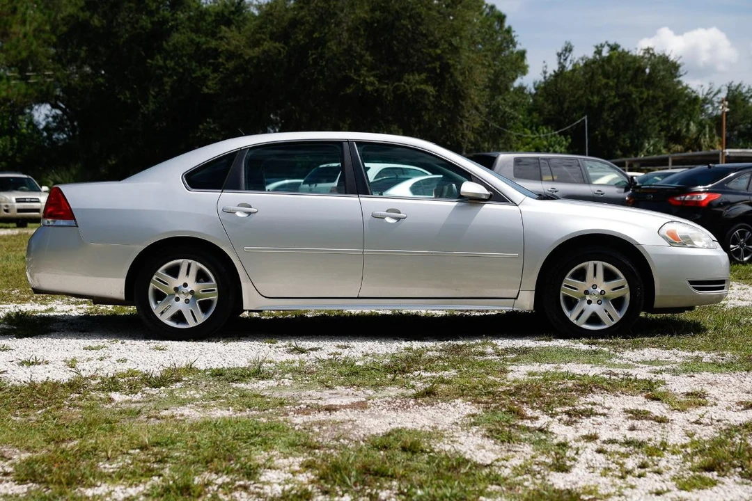 2015 Chevrolet Impala 9th Gen - Image 13 of 31