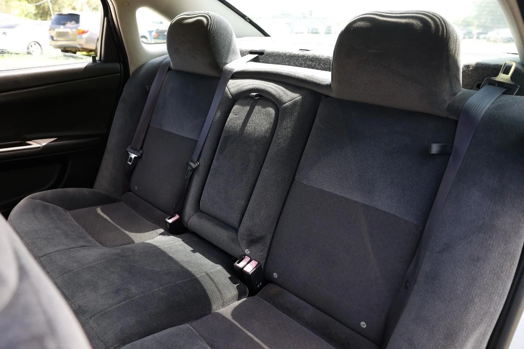 2015 Chevrolet Impala 9th Gen - Image 8 of 31