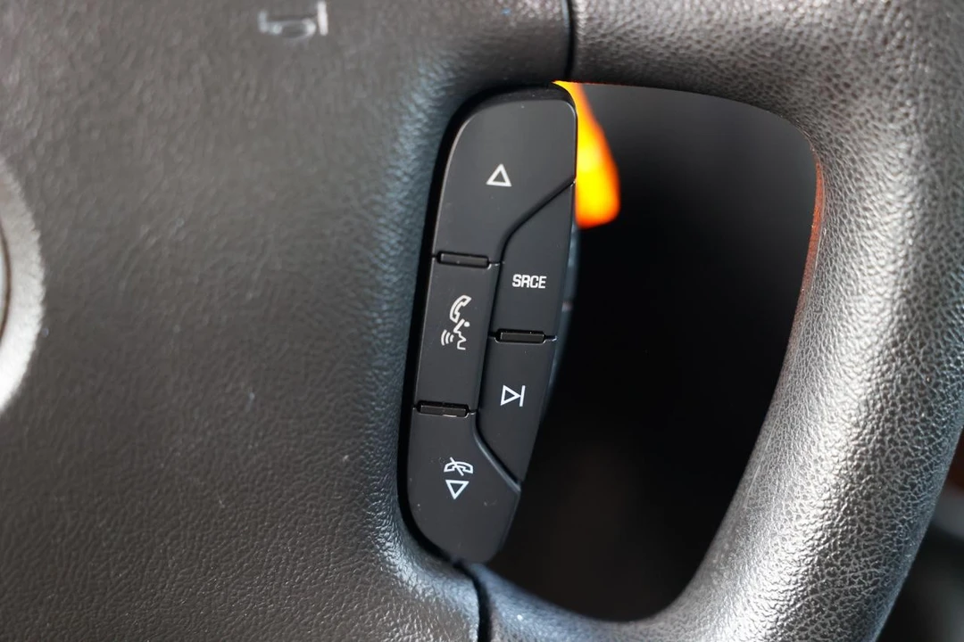 2015 Chevrolet Impala 9th Gen - Image 27 of 31