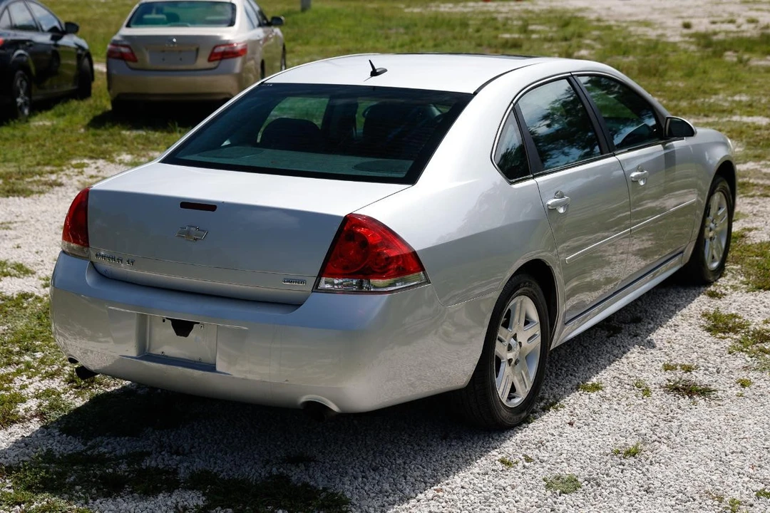 2015 Chevrolet Impala 9th Gen - Image 11 of 31