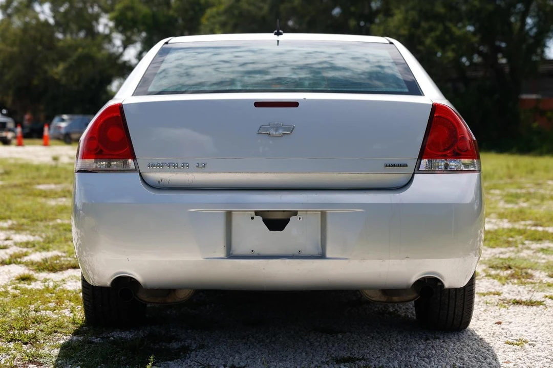 2015 Chevrolet Impala 9th Gen - Image 7 of 31