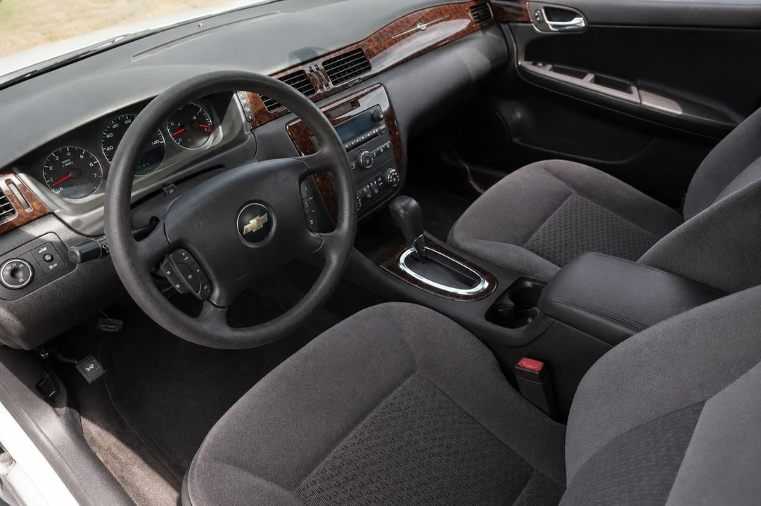 2015 Chevrolet Impala 9th Gen - Image 4 of 31