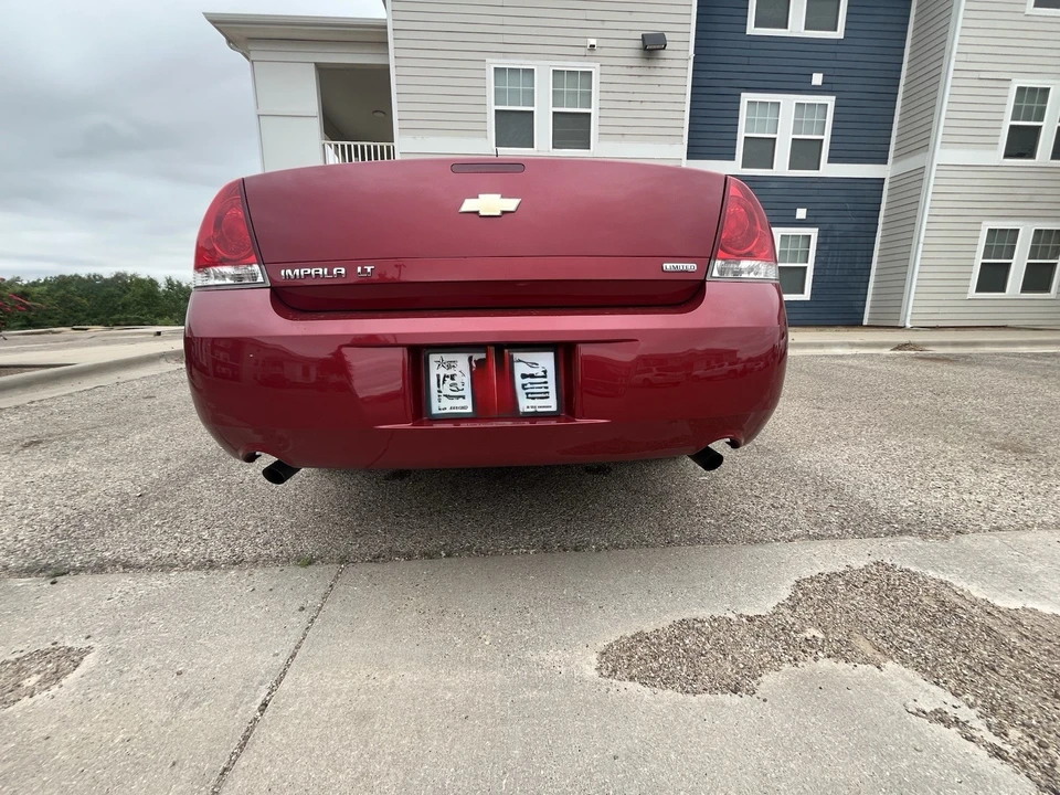 2015 Chevrolet Impala 10th Gen - Image 2 of 10