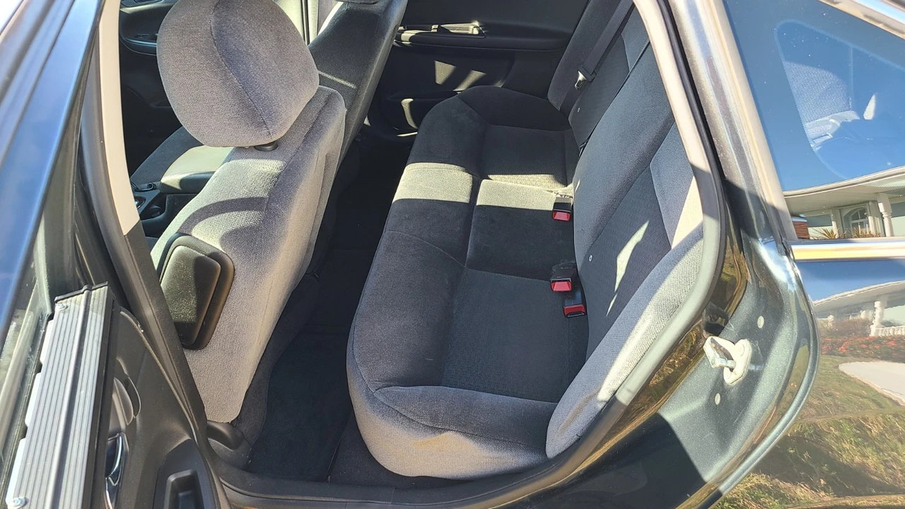 2015 Chevrolet Impala 10th Gen - Image 10 of 20