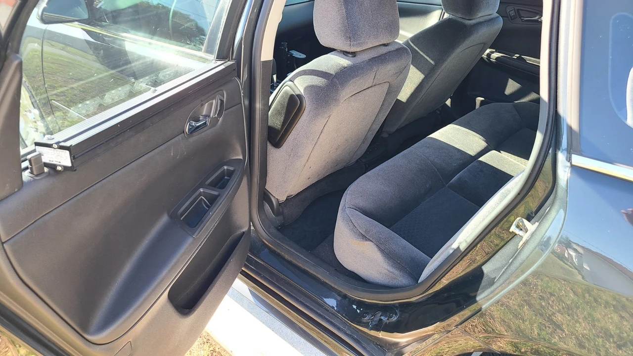 2015 Chevrolet Impala 10th Gen - Image 9 of 20