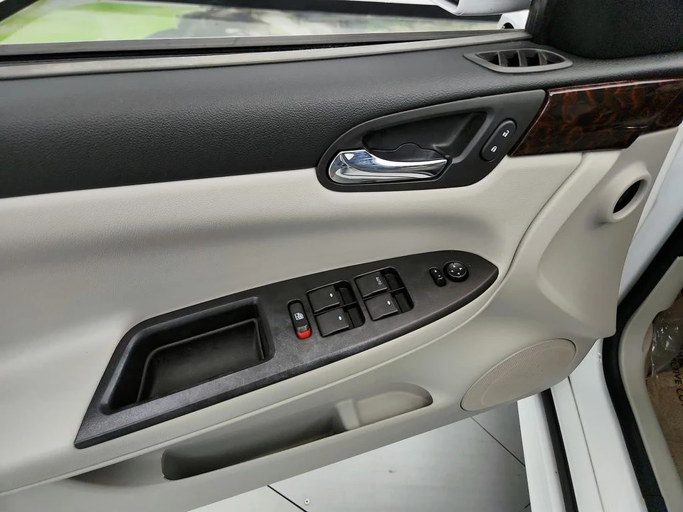 2015 Chevrolet Impala 9th Gen - Image 19 of 21