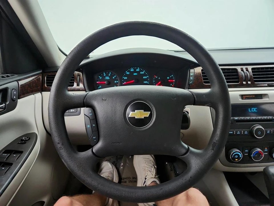 2015 Chevrolet Impala 9th Gen - Image 16 of 21
