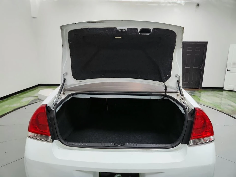 2015 Chevrolet Impala 9th Gen - Image 28 of 31