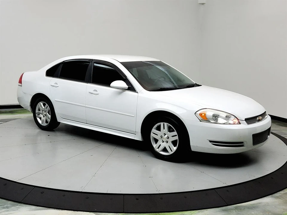 2015 Chevrolet Impala 9th Gen - Image 3 of 31