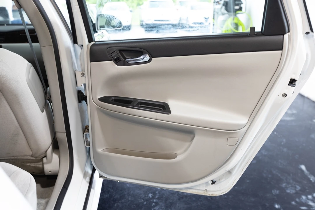 2015 Chevrolet Impala 9th Gen - Image 31 of 31