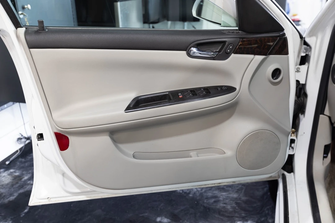 2015 Chevrolet Impala 9th Gen - Image 16 of 31