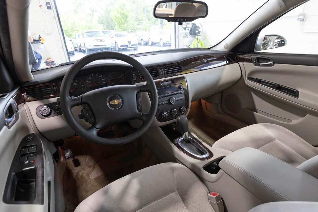 2015 Chevrolet Impala 9th Gen - Image 14 of 31