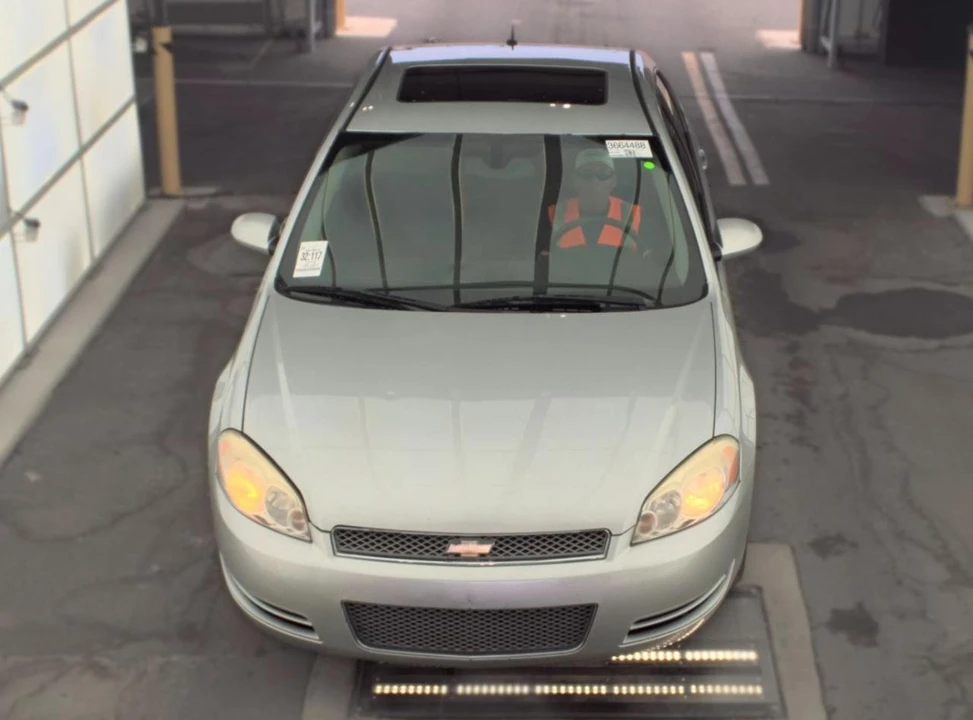 2015 Chevrolet Impala 9th Gen - Image 2 of 9