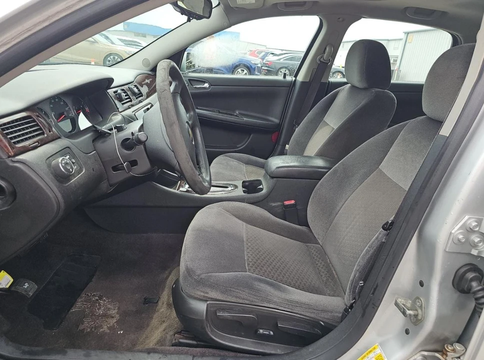 2015 Chevrolet Impala 9th Gen - Image 6 of 9