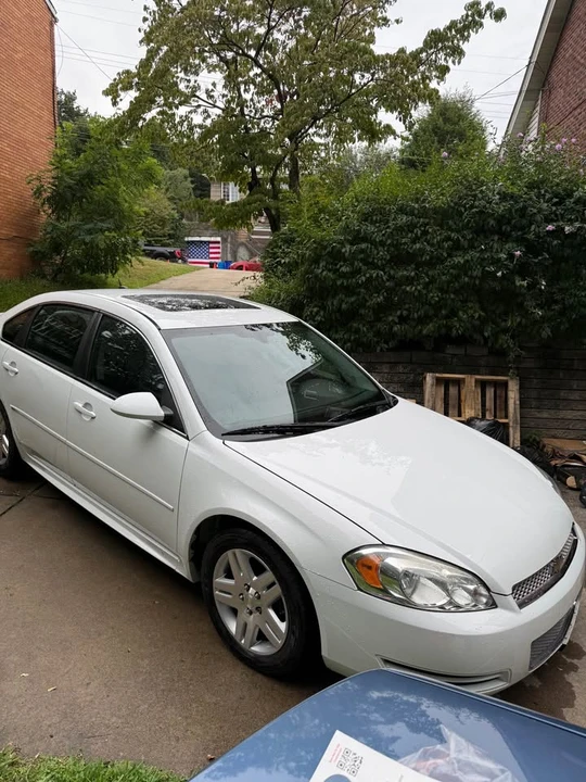 2015 Chevrolet Impala 9th Gen - Image 4 of 11