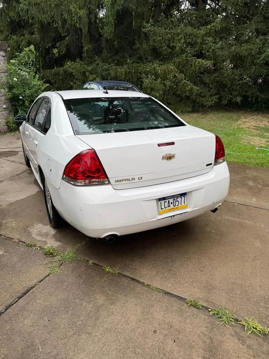 2015 Chevrolet Impala 9th Gen - Image 3 of 11