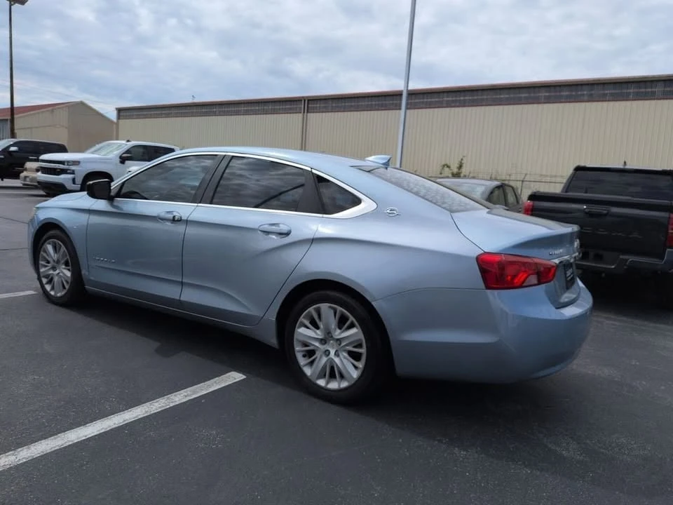2015 Chevrolet Impala 10th Gen - Image 2 of 19