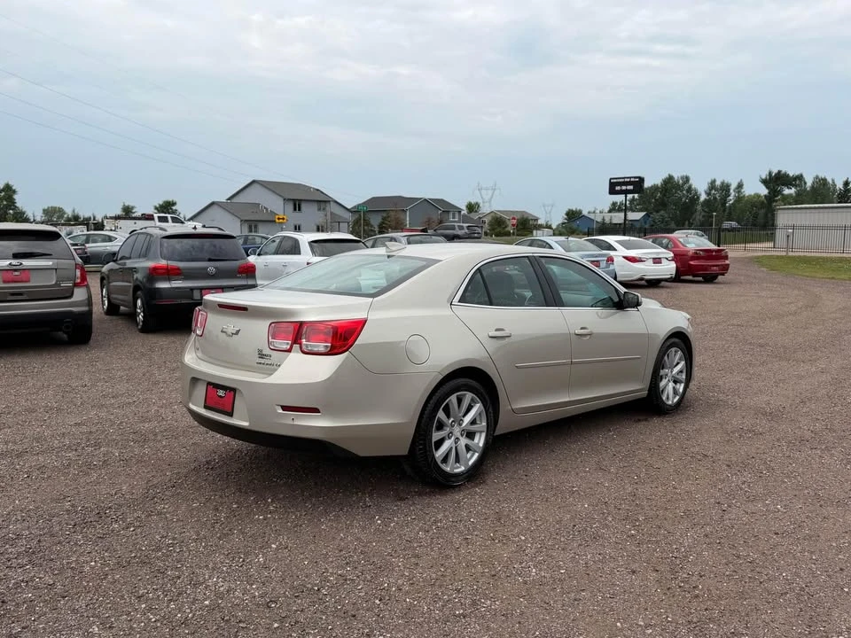 2015 Chevrolet Malibu - Image 5 of 17