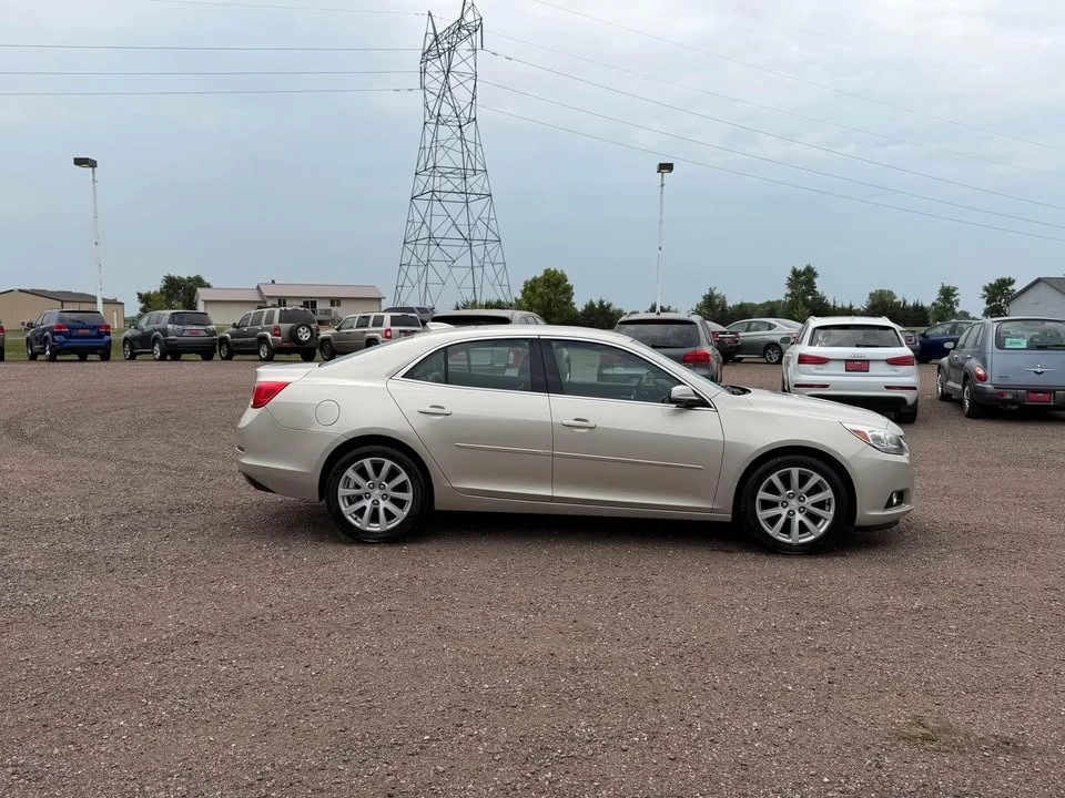 2015 Chevrolet Malibu - Image 6 of 17