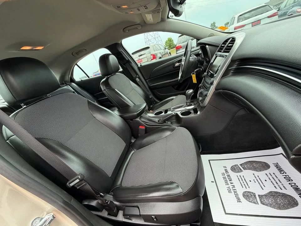 2015 Chevrolet Malibu - Image 15 of 17
