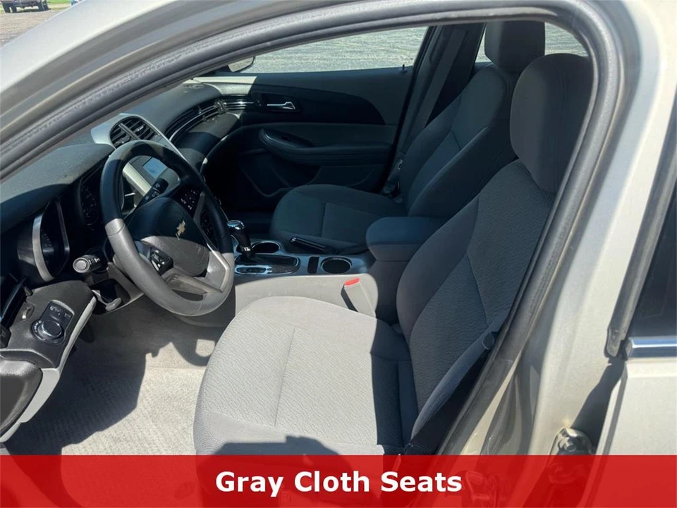 2015 Chevrolet Malibu - Image 2 of 31