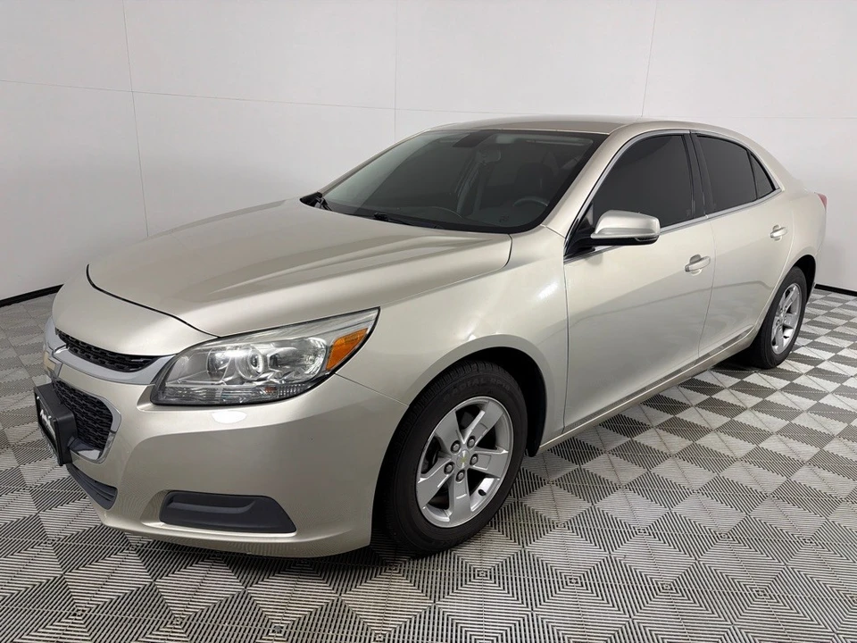 2015 Chevrolet Malibu - Image 9 of 12
