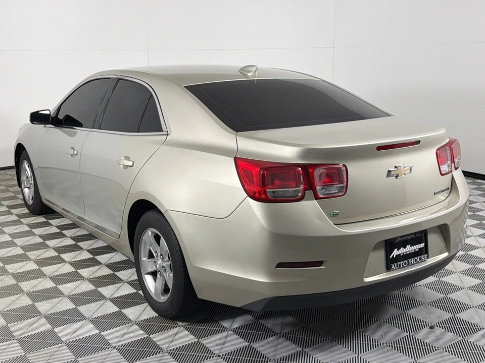 2015 Chevrolet Malibu - Image 7 of 12