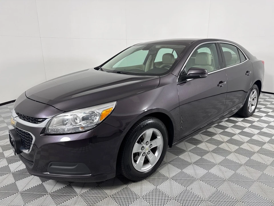 2015 Chevrolet Malibu - Image 10 of 12