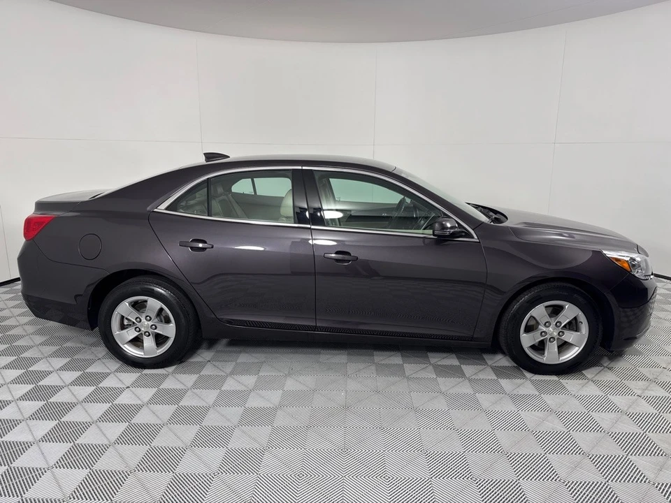 2015 Chevrolet Malibu - Image 4 of 12