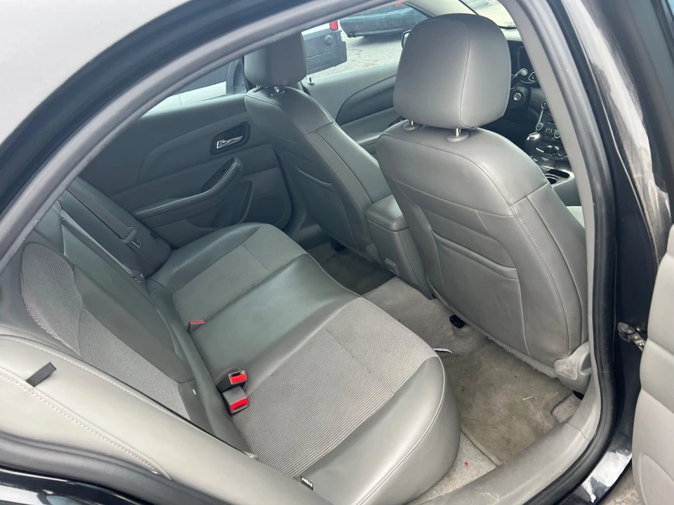 2015 Chevrolet Malibu - Image 8 of 14