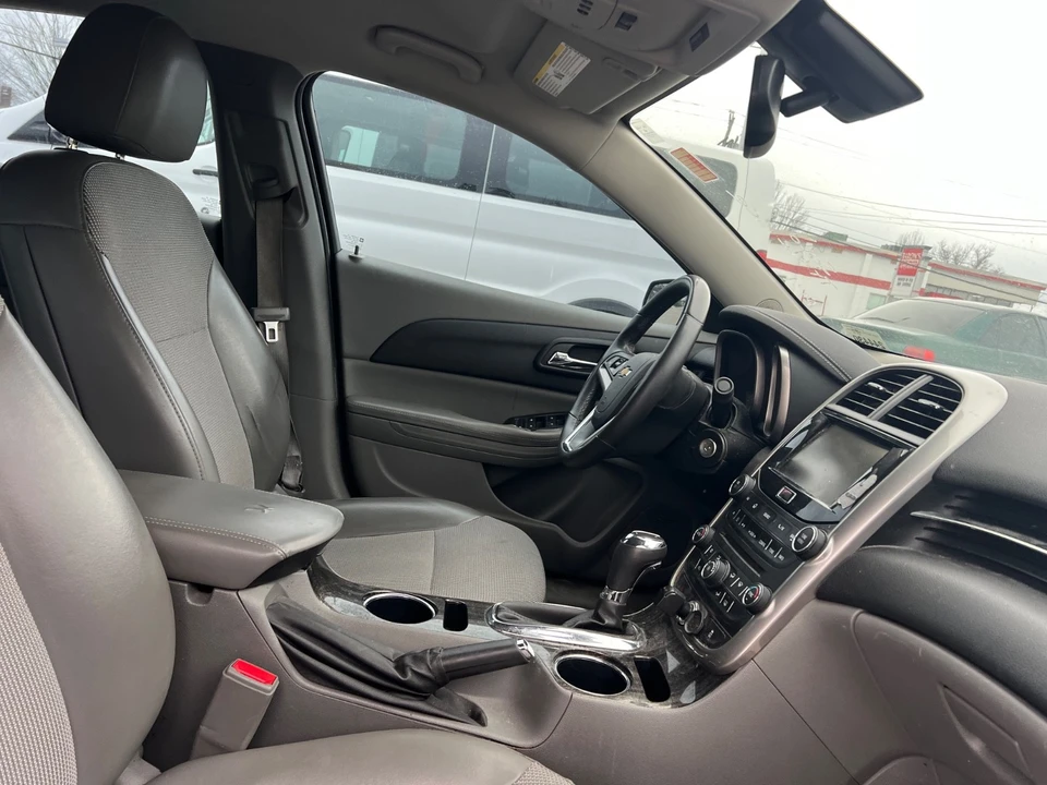2015 Chevrolet Malibu - Image 5 of 14