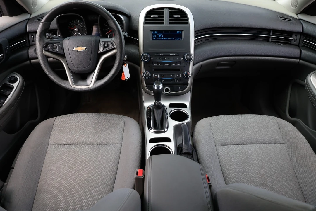 2015 Chevrolet Malibu - Image 2 of 12