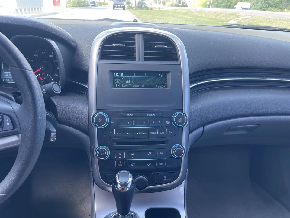 2015 Chevrolet Malibu - Image 10 of 13