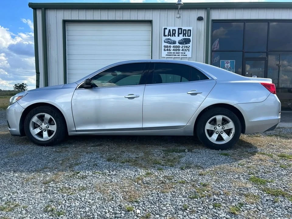 2015 Chevrolet Malibu - Image 4 of 12