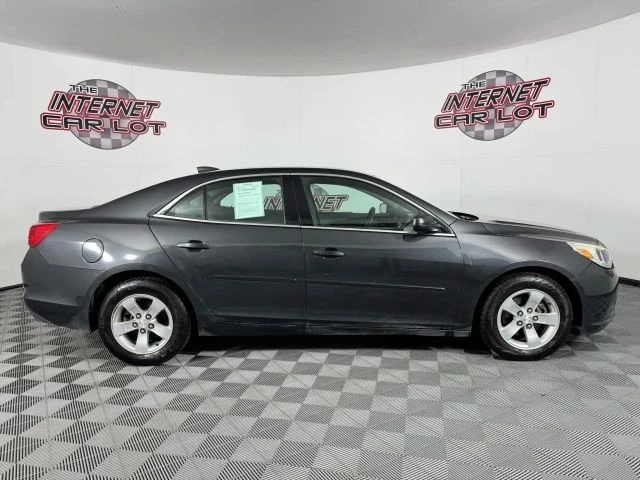 2015 Chevrolet Malibu - Image 8 of 12