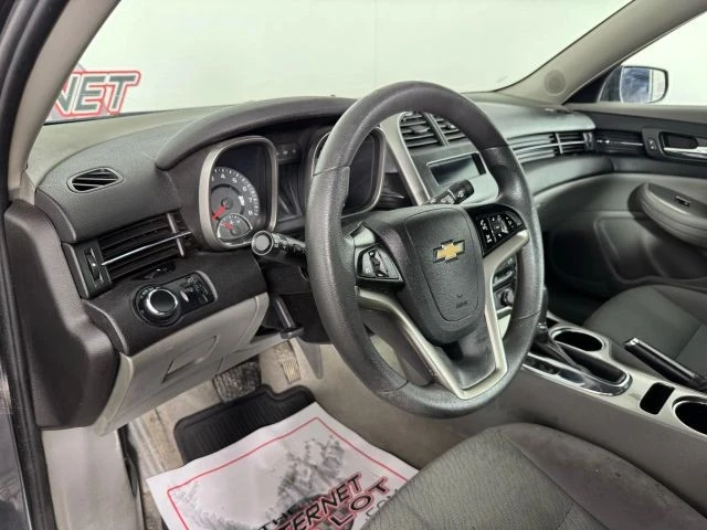 2015 Chevrolet Malibu - Image 10 of 12