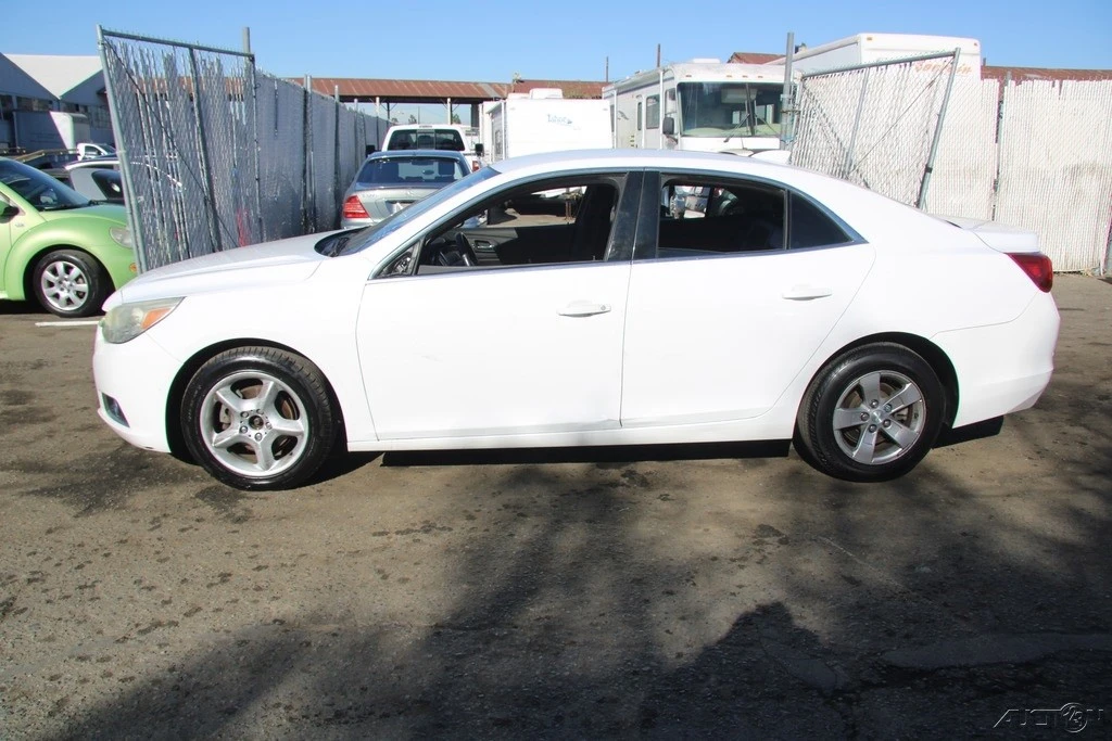 2015 Chevrolet Malibu - Image 3 of 21