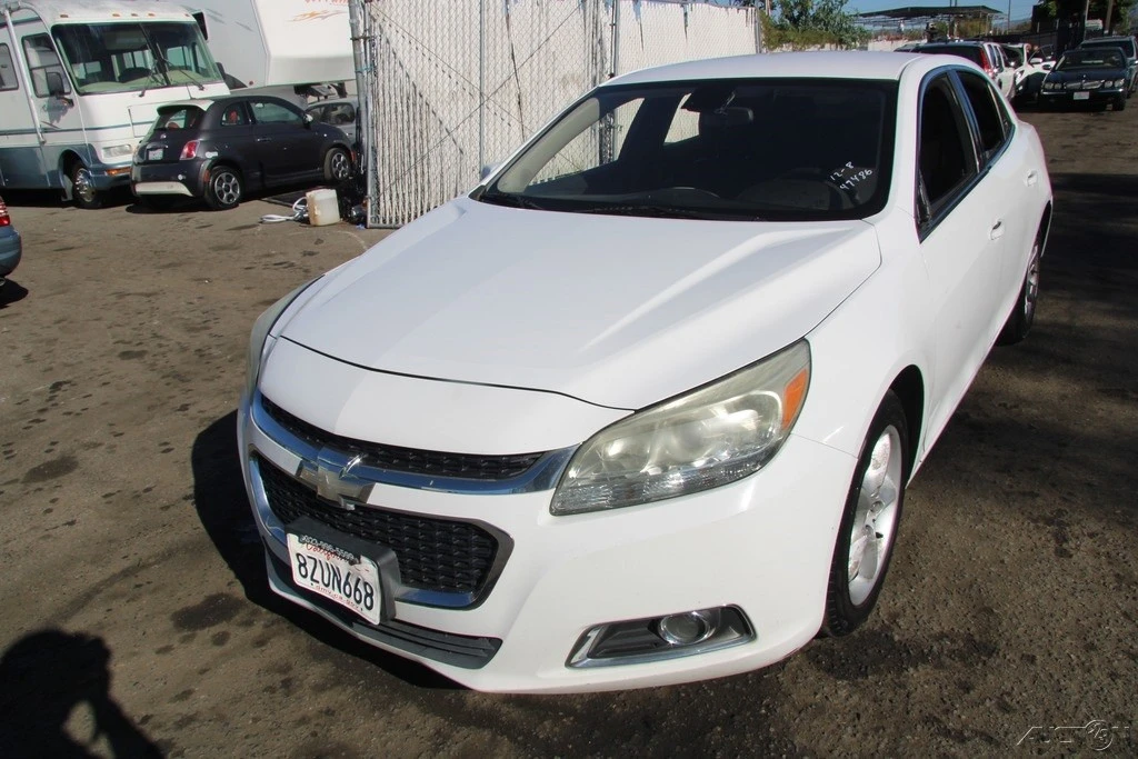 2015 Chevrolet Malibu - Image 2 of 21